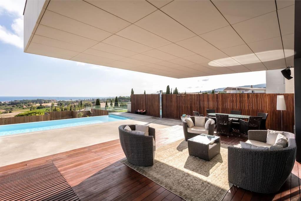 Sant Vicenç de Montalt La Villa Blanca Luxury Villa Barcelona & Costa Brava מראה חיצוני תמונה