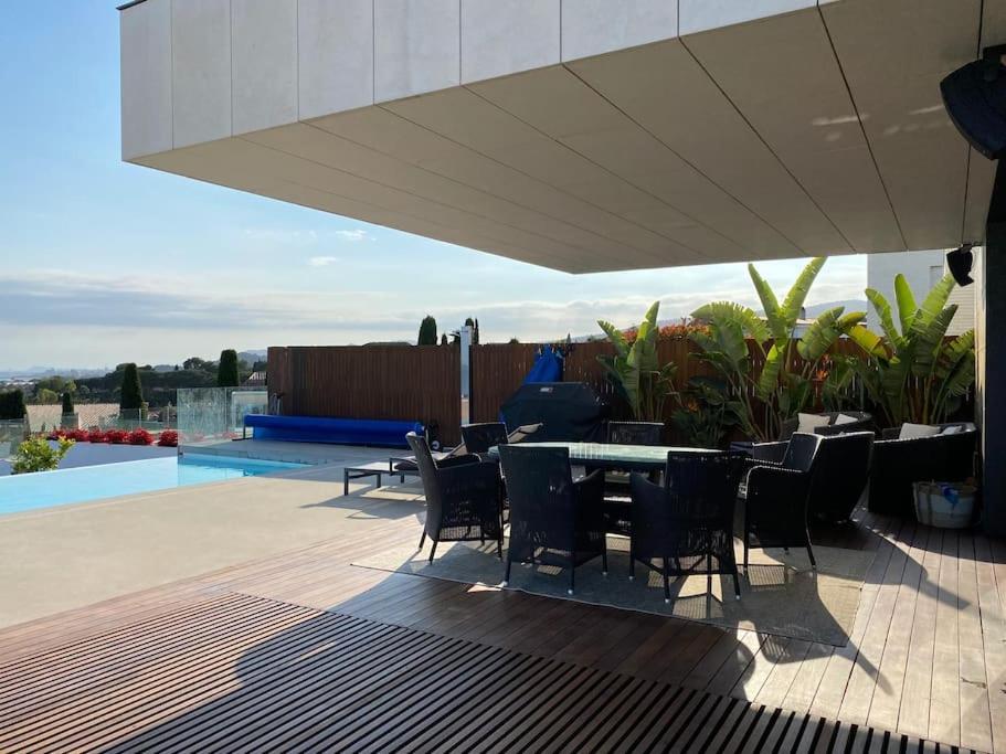 Sant Vicenç de Montalt La Villa Blanca Luxury Villa Barcelona & Costa Brava מראה חיצוני תמונה